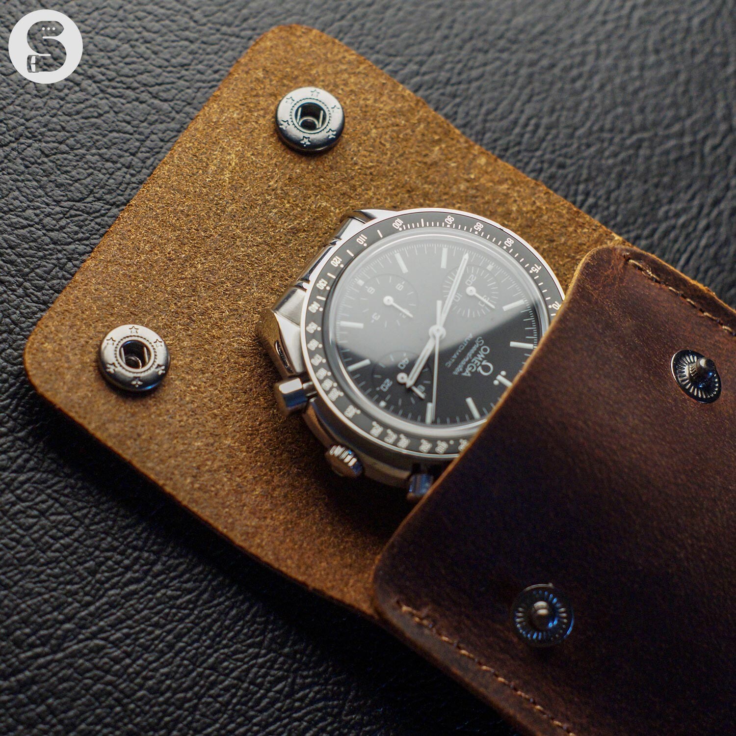 OhMyStrap! watch pouch UNO opened